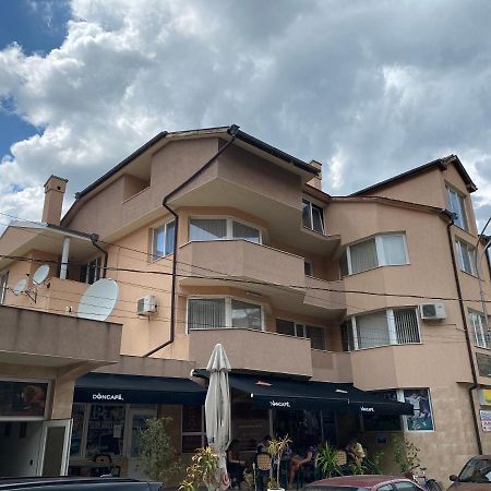 Стаи За Гости Маринови Provadiya Exterior photo