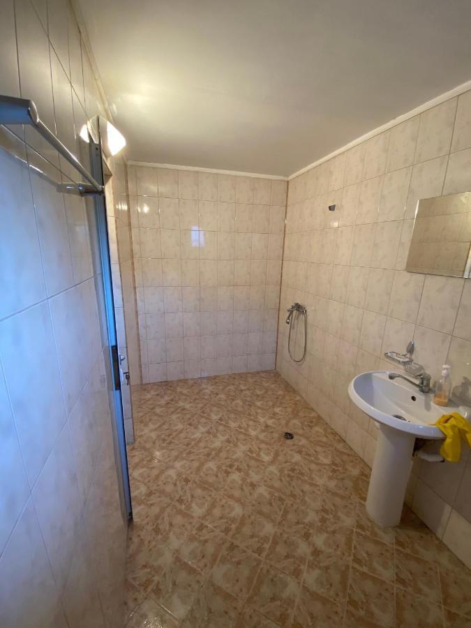 Стаи За Гости Маринови Provadiya Exterior photo