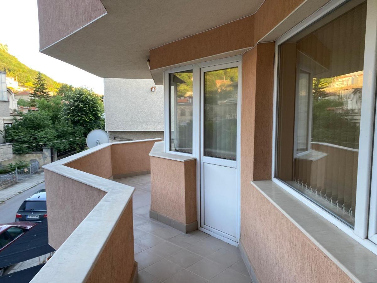 Стаи За Гости Маринови Provadiya Exterior photo