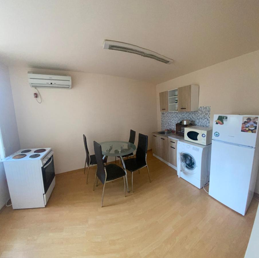 Стаи За Гости Маринови Provadiya Exterior photo